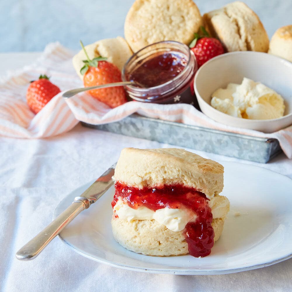 Classic Cream Tea Delivery UK Cutter Squidge classic-cream-tea-delivery-uk-cutter-squidge
