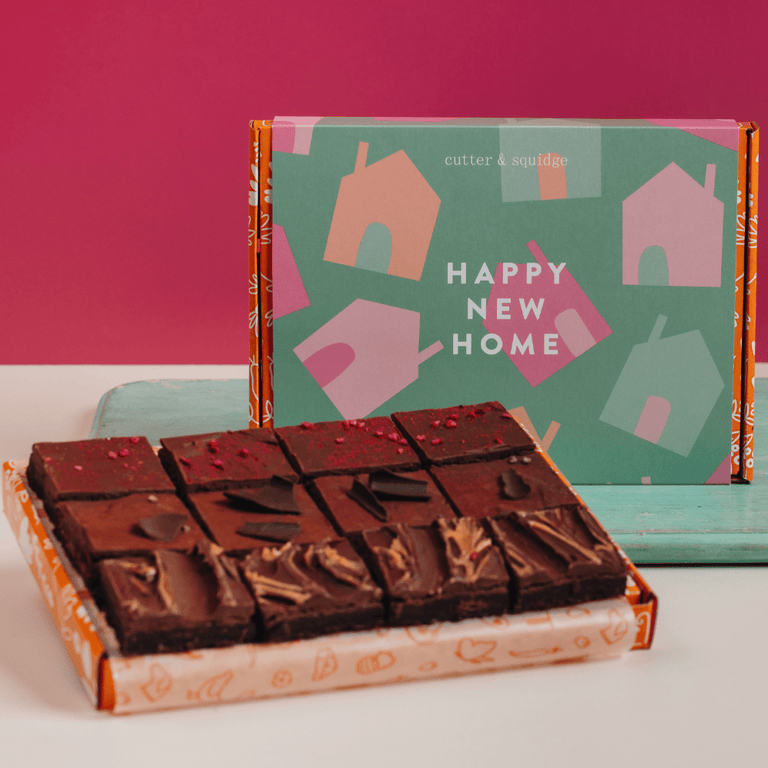 Cutter & Squidge 12 Pieces / New Home Gifting Sleeve Vegan Wheat-Free Mini Brownie Box