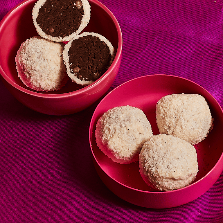 Cutter & Squidge Bunny Tail Truffles