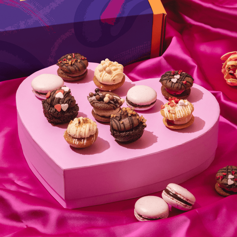 Cutter & Squidge Box of 12 / No Drink Valentine's Day Selection Box