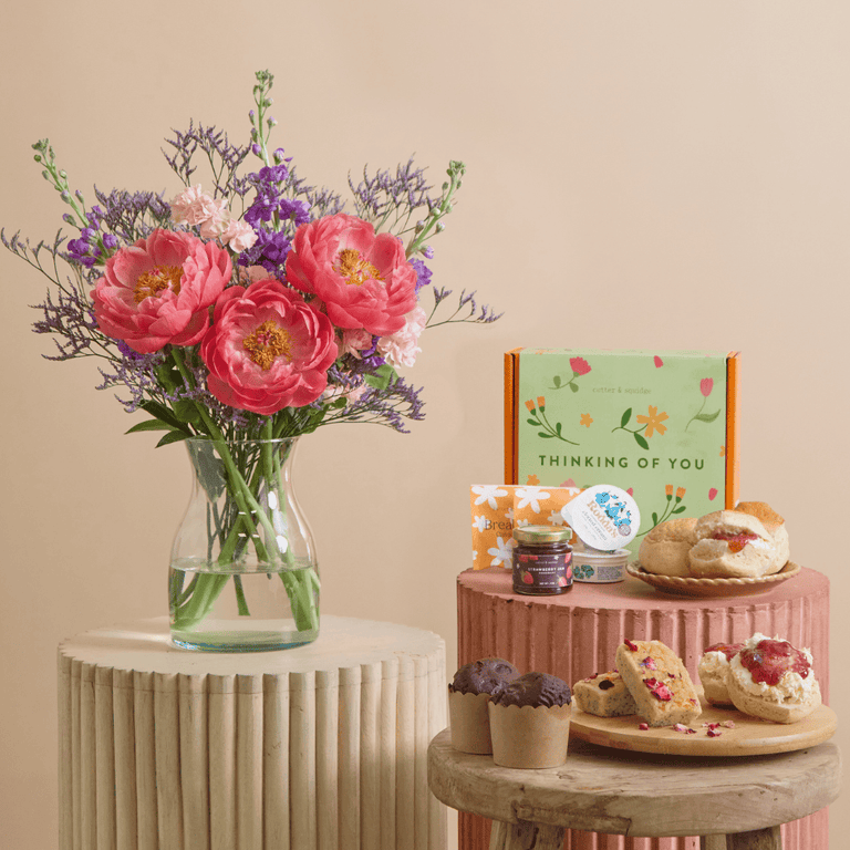 Fast Bundle Pigment Crush and Afternoon Tea Signature Gift with Vase