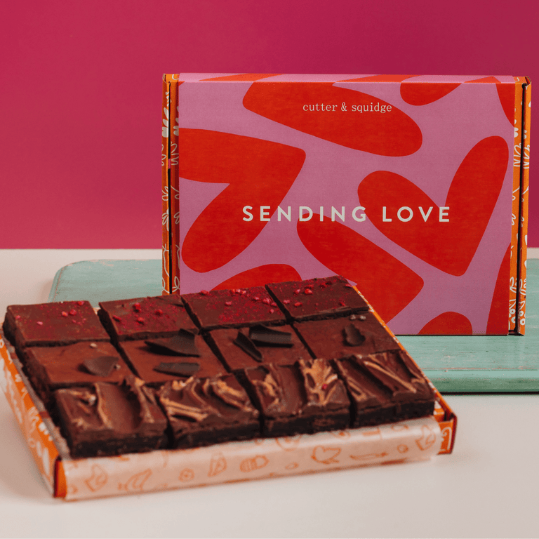 Cutter & Squidge 12 Pieces / Sending Love Gifting Sleeve Vegan Wheat-Free Mini Brownie Box