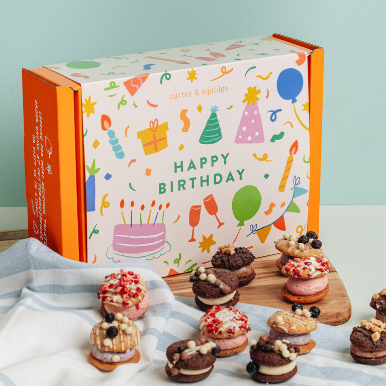 Cutter & Squidge 12 Pieces / Happy Birthday Gifting Sleeve Baby Biskie Box