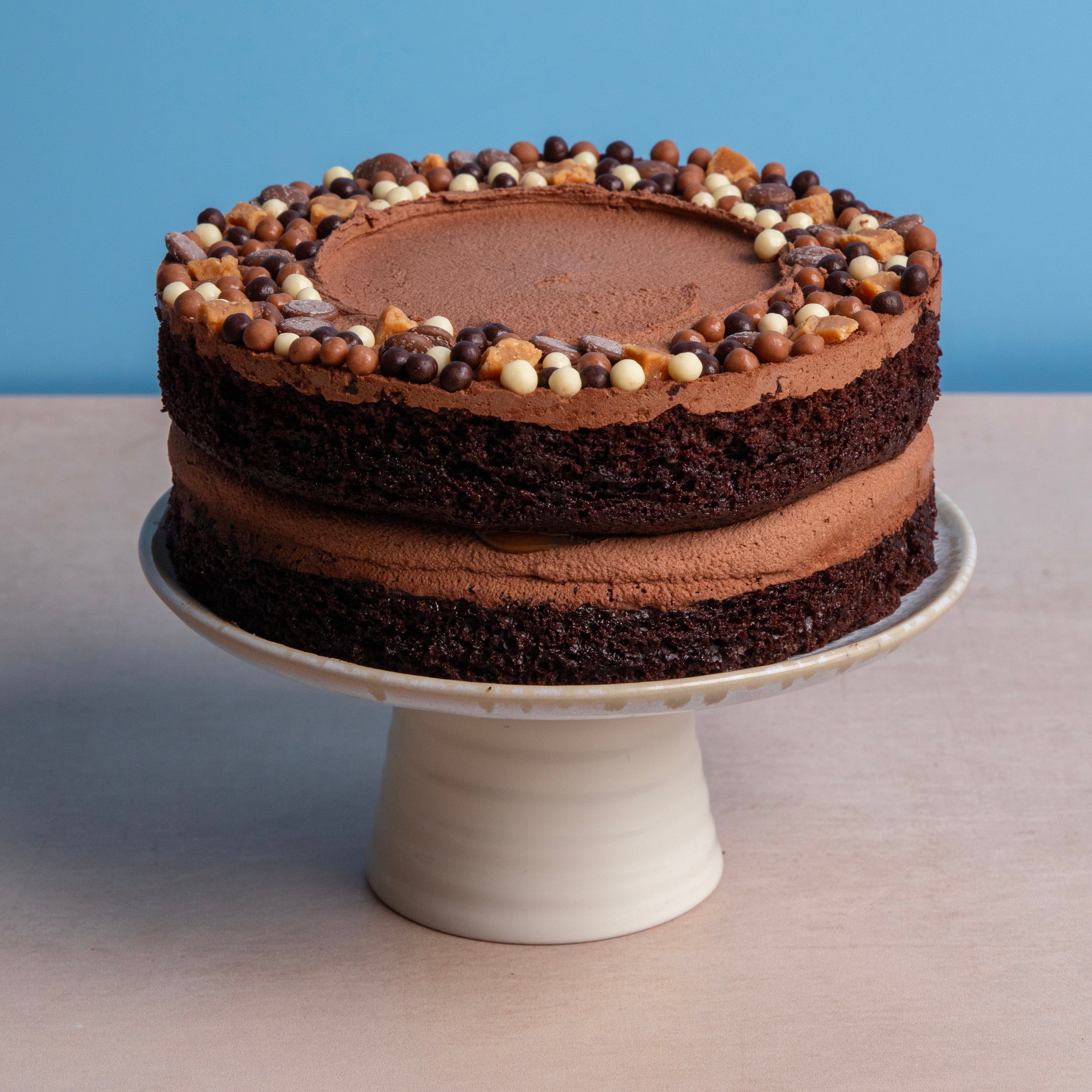 Chocolate Fudge Caramel Cake