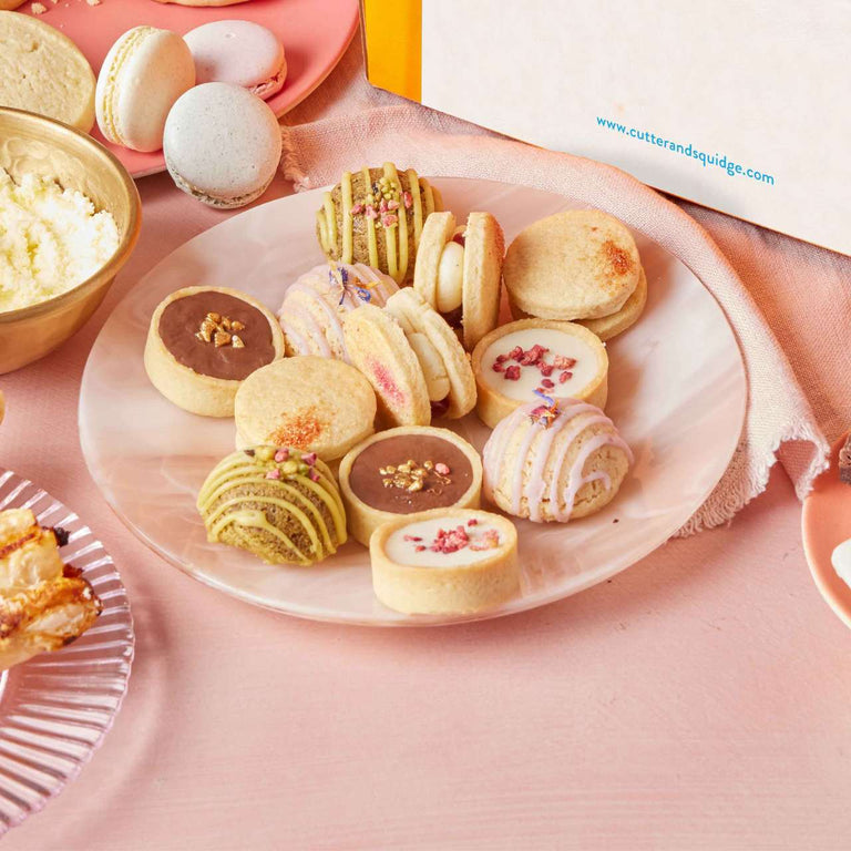 Cutter & Squidge Mother's Day Dessert Bites Gift Box with English Sparkling Wine