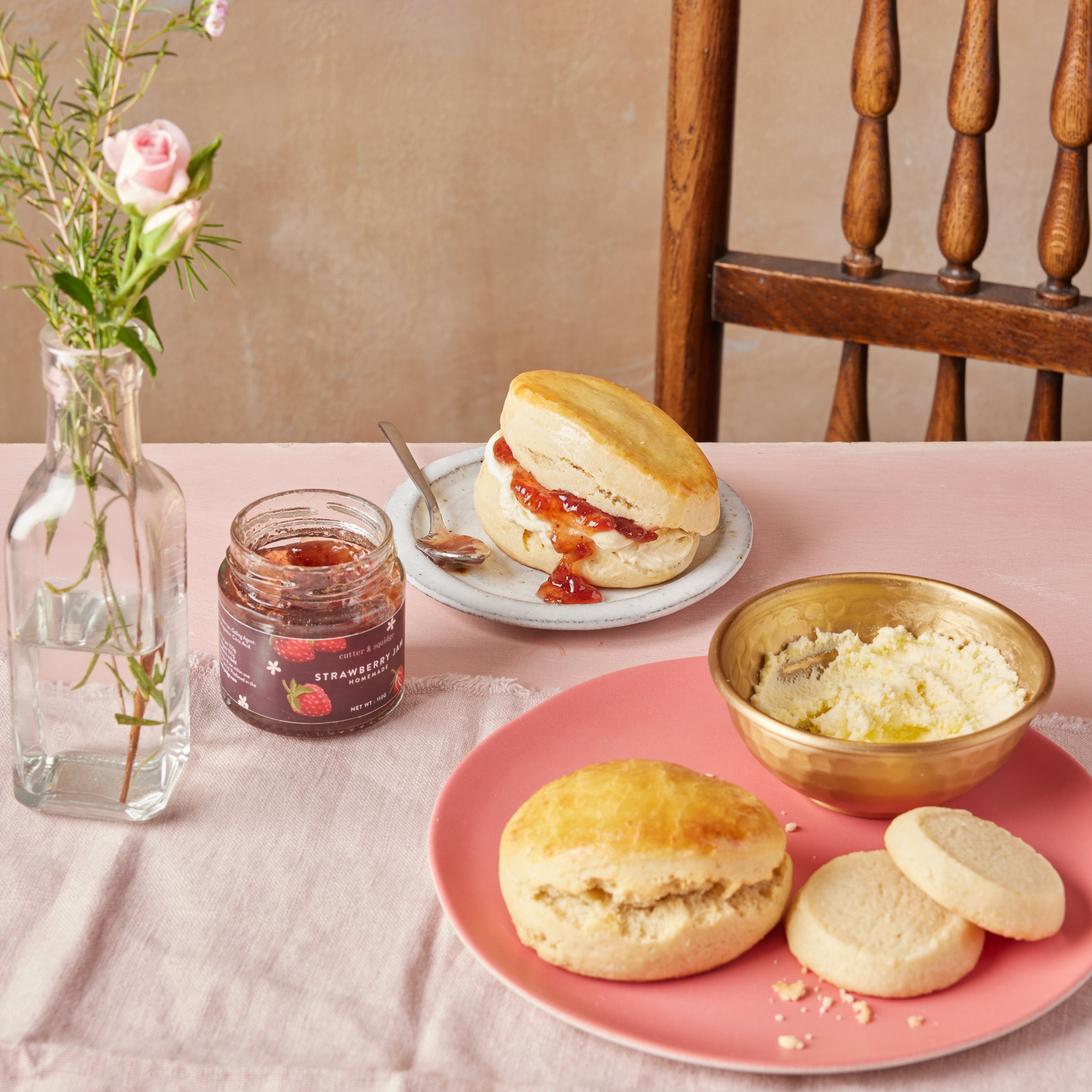 Classic Cream Tea Delivery UK Cutter & Squidge