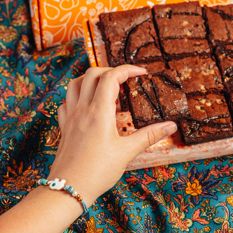 Cutter & Squidge Raksha Bandhan - Ultimate Fudge Brownies and Bracelet Combo