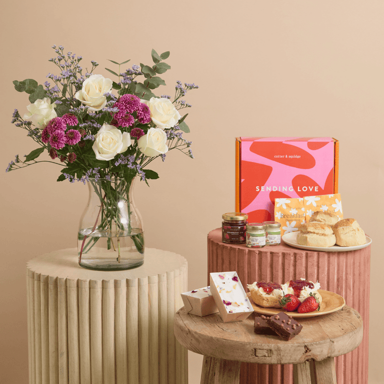 Fast Bundle Rosie Gingham Flowers and Afternoon Tea Signature Gift with Vase