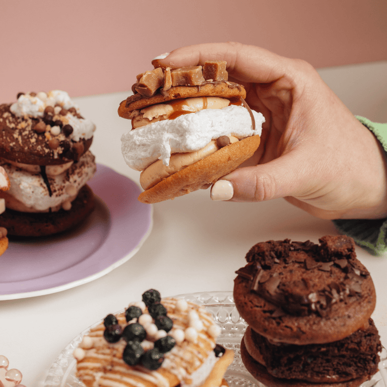 Cutter & Squidge Mixed Biskie Box