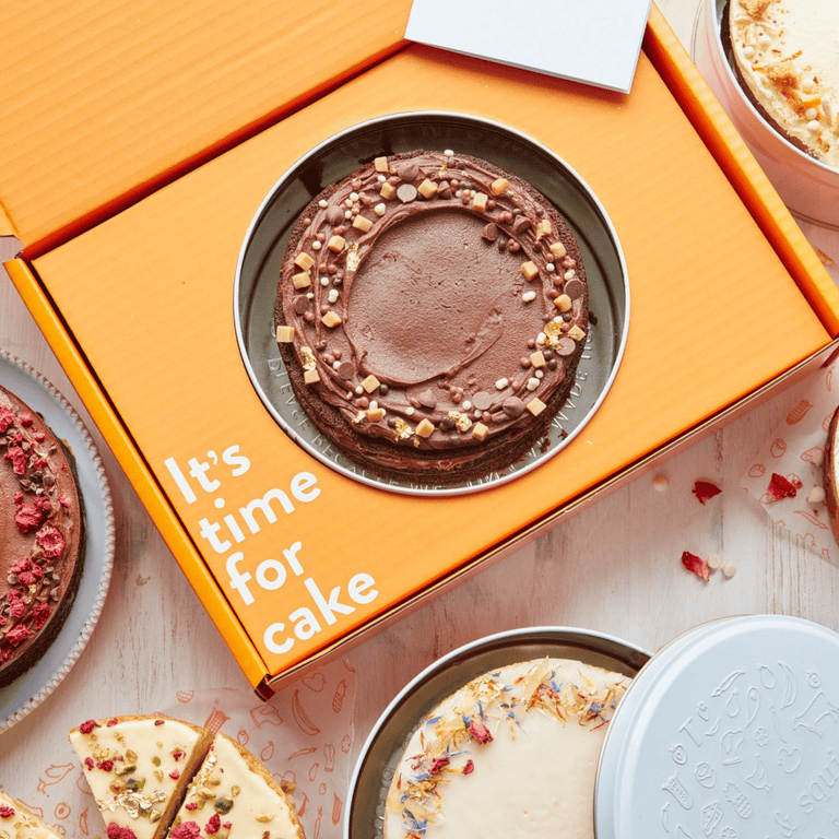 Celebration Cakes UK Celebration Cake Delivery Cutter & Squidge