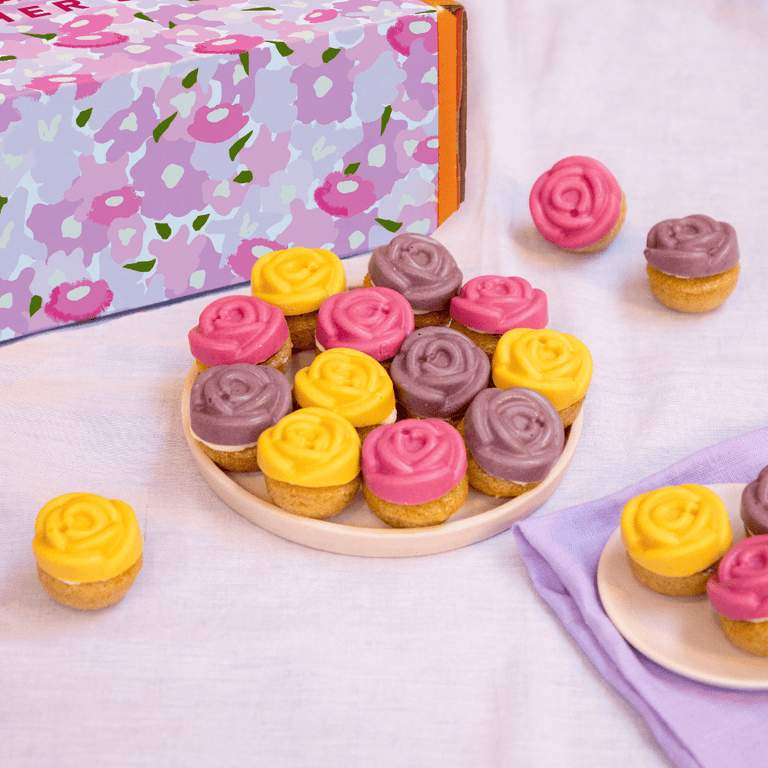 Cutter & Squidge Mother's Day Flower Bouquet Cupcakes