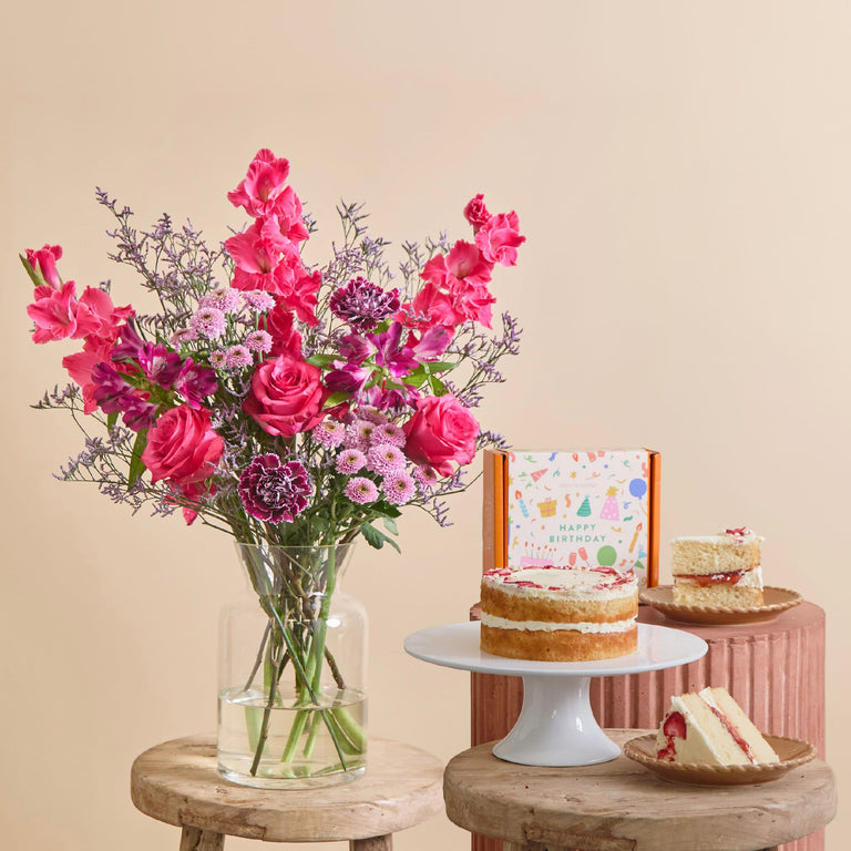 Fast Bundle Summer Berries Victoria Sponge Ultimate Collection