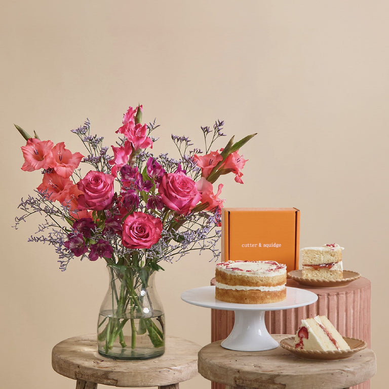 Fast Bundle Summer Berries Victoria Sponge Ultimate Collection