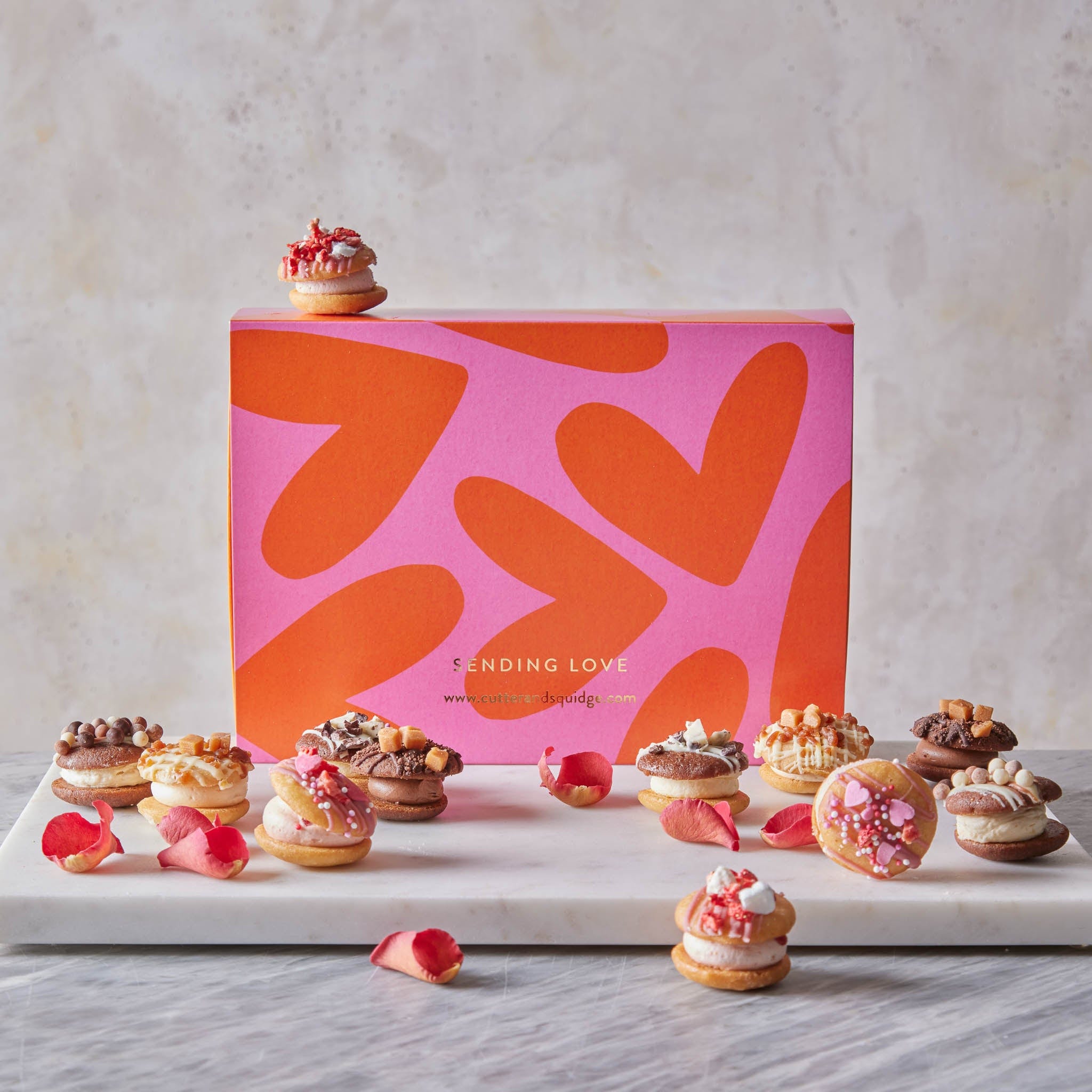 Valentine' s Day Biskie Box